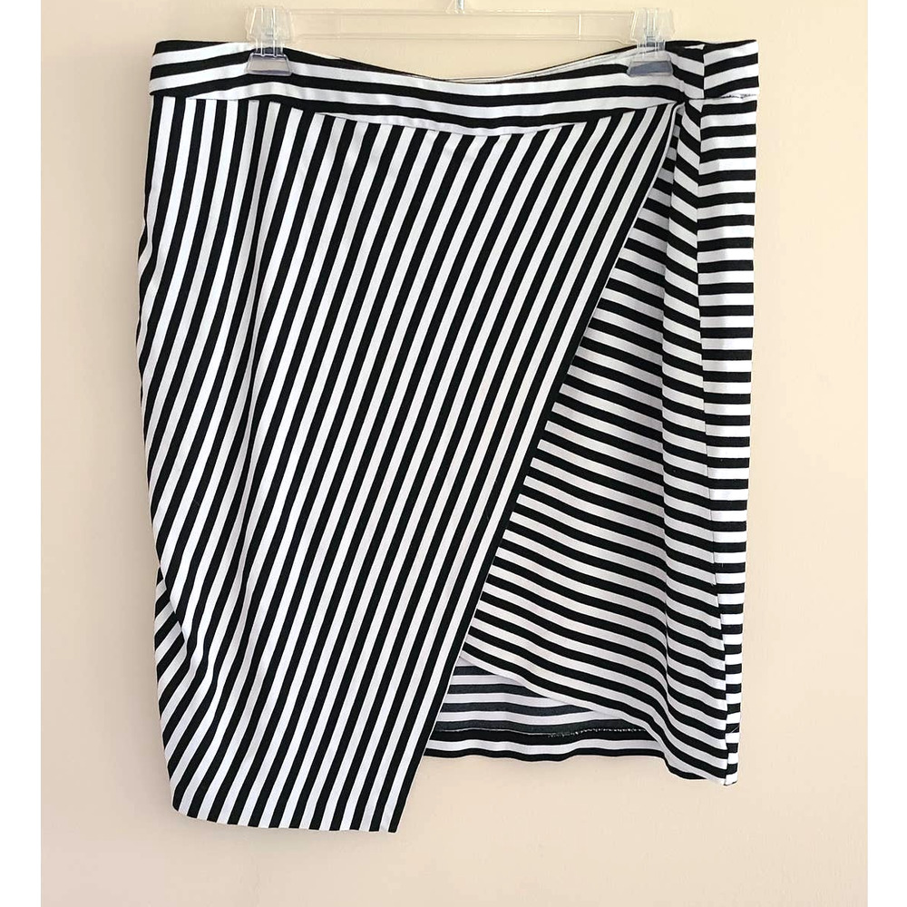 CATO Striped asymmetrical Skirt Plus Sz 22/24